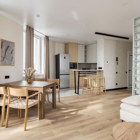 77 Views Apartments By Inshi Lvov Exteriér fotografie