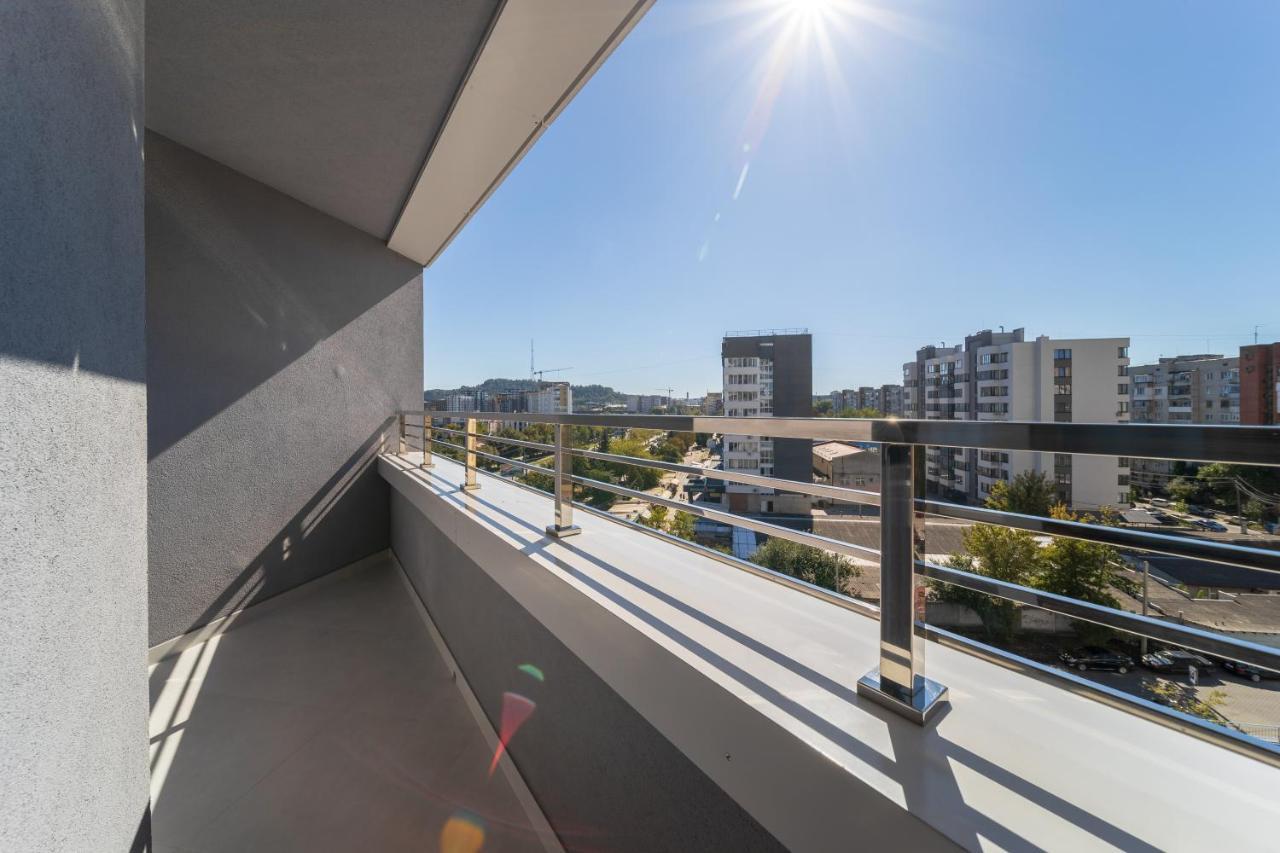 77 Views Apartments By Inshi Lvov Exteriér fotografie