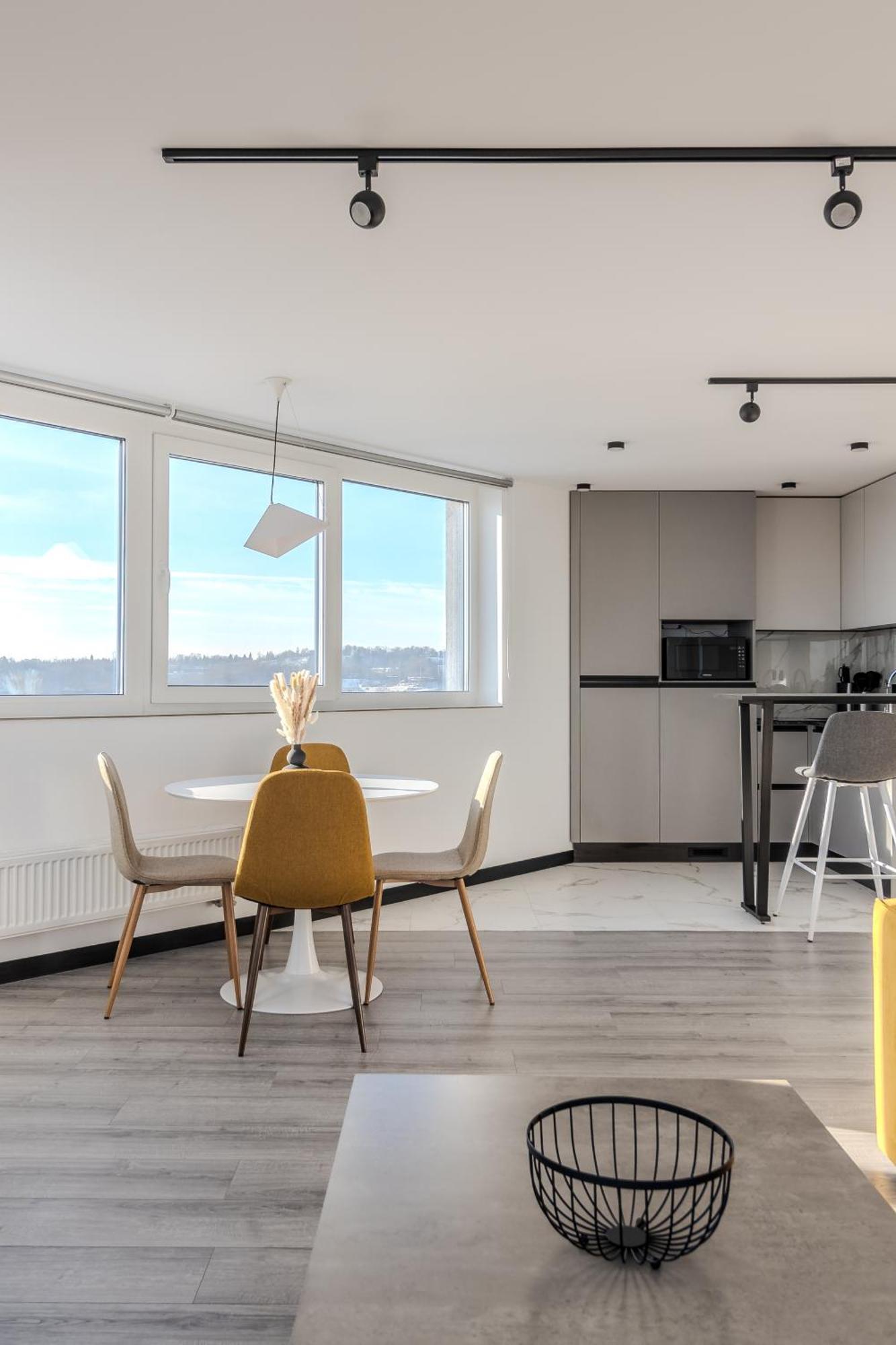 77 Views Apartments By Inshi Lvov Exteriér fotografie
